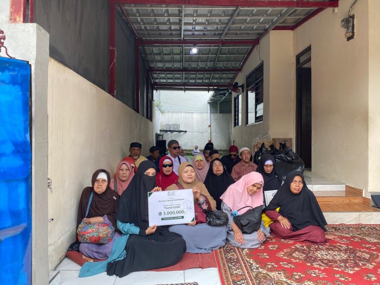 Jaga Cahaya Al-Qur'an: Rumah Tahfizh Center Menyalurkan Dana Operasional untuk Rumah Tahfizh  Tunanetra Nurul Qolbi